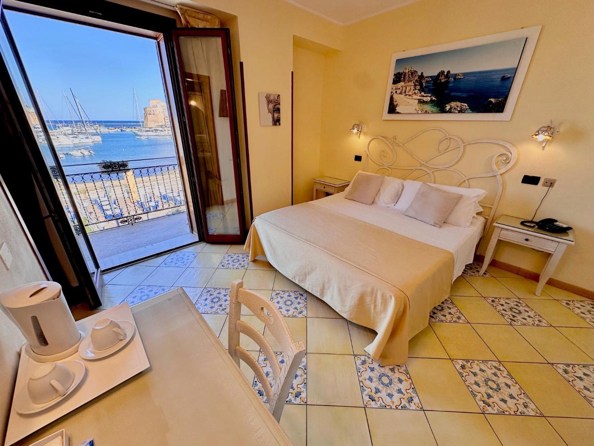 Hotel Cala Marina Кастелламмаре-дель-Гольфо Екстер'єр фото